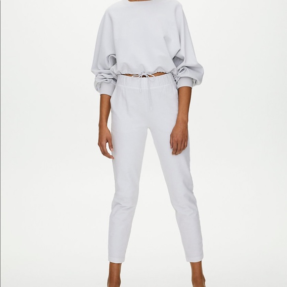 Aritzia - group by Babaton cropped sweatshirt size medium - Picture 2 of 6